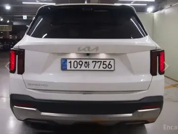 2025 Kia Sorento с пробегом 15 700 км