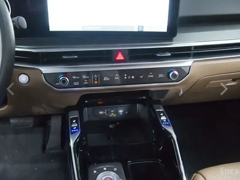 2025 Kia Sorento с пробегом 15 700 км