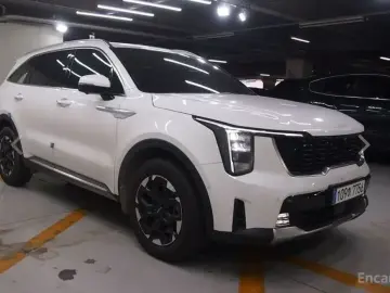 2025 Kia Sorento с пробегом 15 700 км