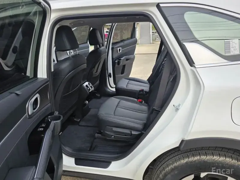 2026 Kia Sorento с пробегом 4 400 км