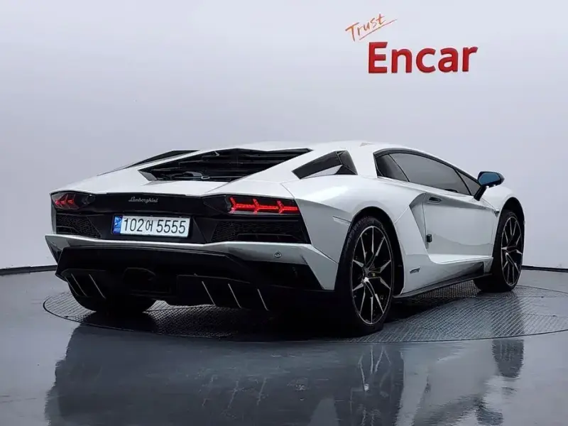 2018 Lamborghini Aventador с пробегом 10 127 км