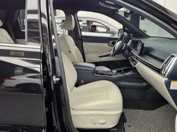 2023 Kia Sorento с пробегом 88 228 км