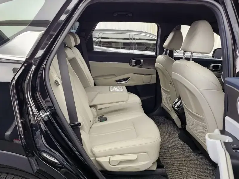 2023 Kia Sorento с пробегом 88 228 км