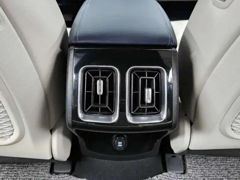 2023 Kia Sorento с пробегом 88 228 км