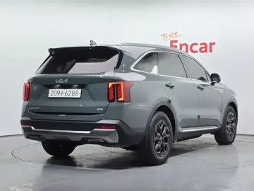 2023 Kia Sorento с пробегом 42 163 км