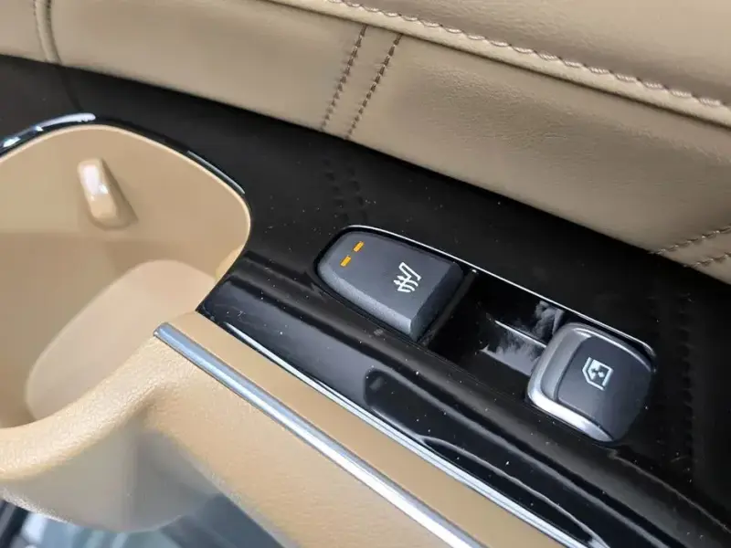2023 Kia Sorento с пробегом 42 163 км
