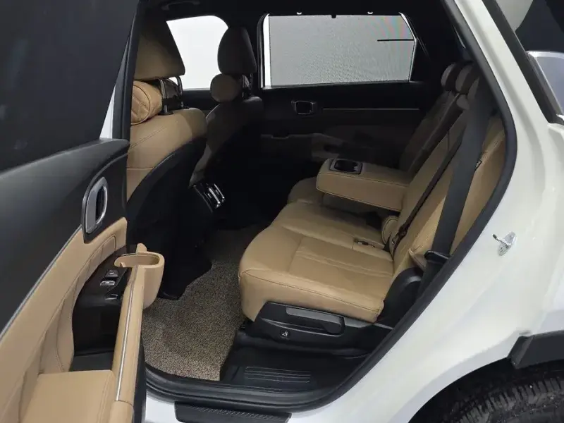 2024 Kia Sorento с пробегом 40 557 км