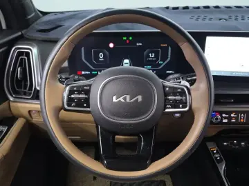 2024 Kia Sorento с пробегом 40 557 км