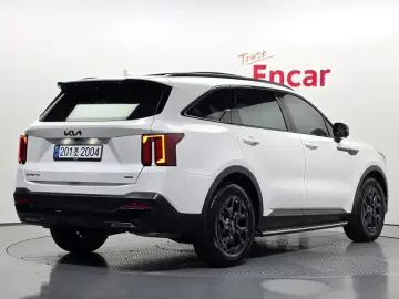 2024 Kia Sorento с пробегом 13 278 км