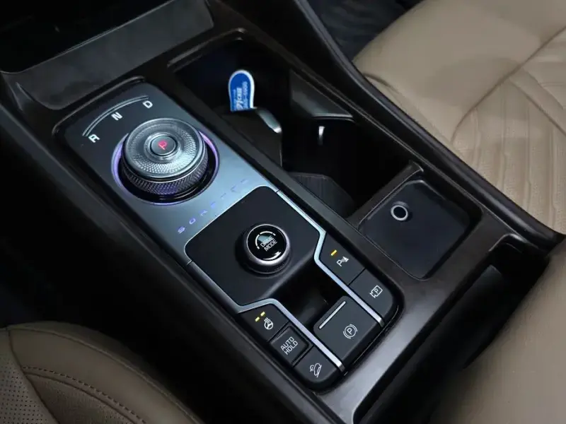2024 Kia Sorento с пробегом 13 278 км