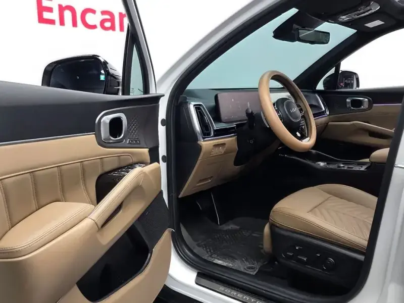 2024 Kia Sorento с пробегом 13 278 км