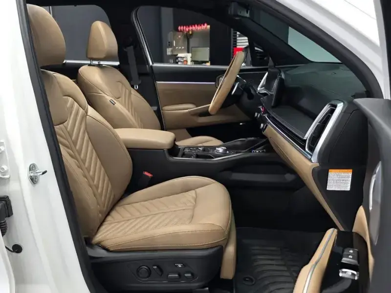 2024 Kia Sorento с пробегом 13 278 км