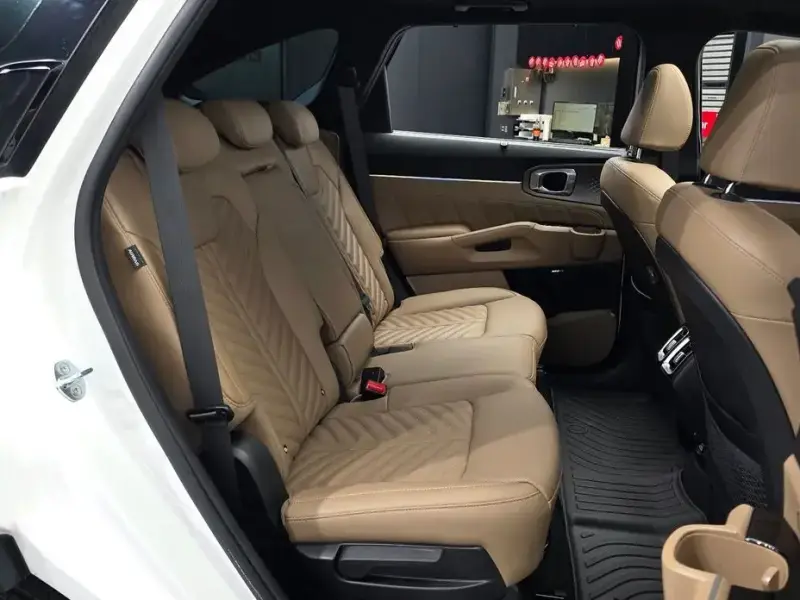 2024 Kia Sorento с пробегом 13 278 км