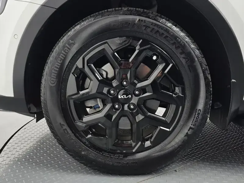 2024 Kia Sorento с пробегом 13 278 км