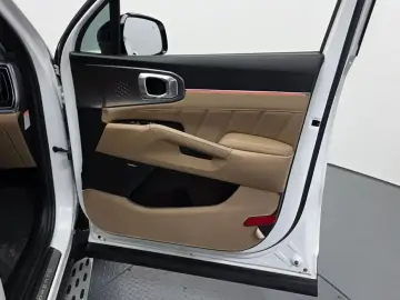 2024 Kia Sorento с пробегом 13 278 км