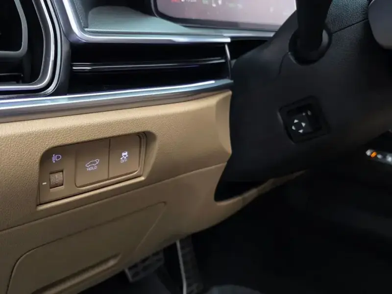2024 Kia Sorento с пробегом 13 278 км