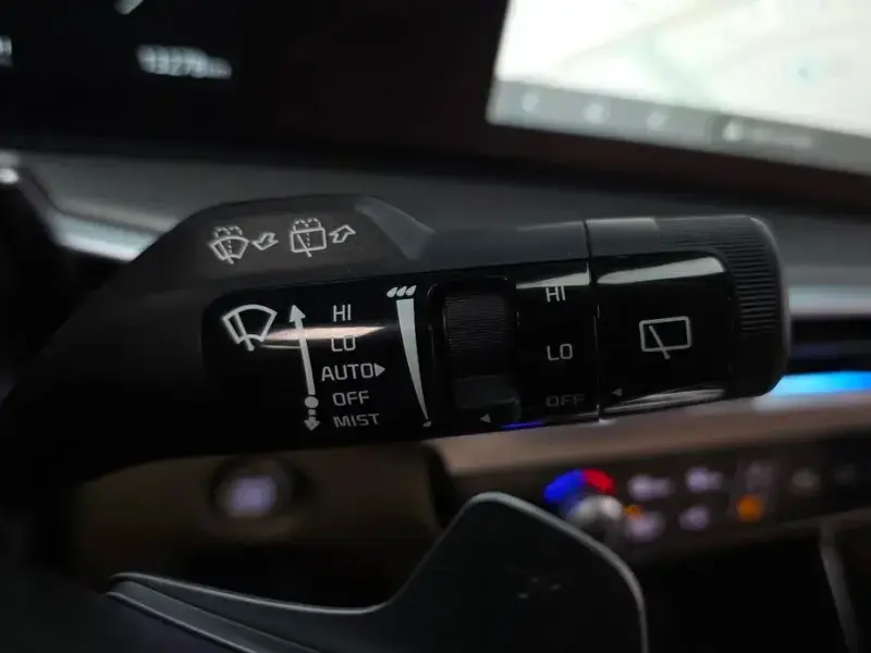 2024 Kia Sorento с пробегом 13 278 км