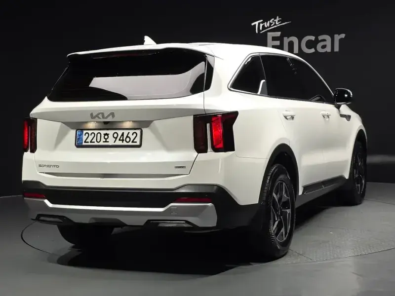 2023 Kia Sorento с пробегом 55 519 км