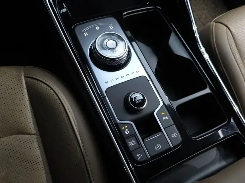 2023 Kia Sorento с пробегом 55 519 км