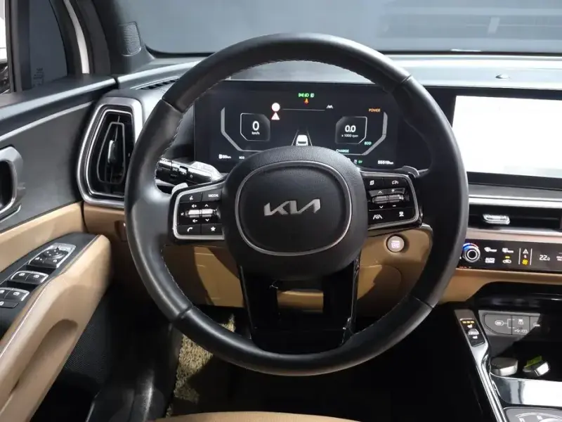 2023 Kia Sorento с пробегом 55 519 км