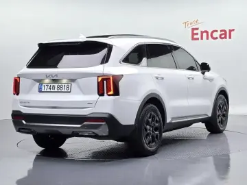 2023 Kia Sorento с пробегом 65 727 км