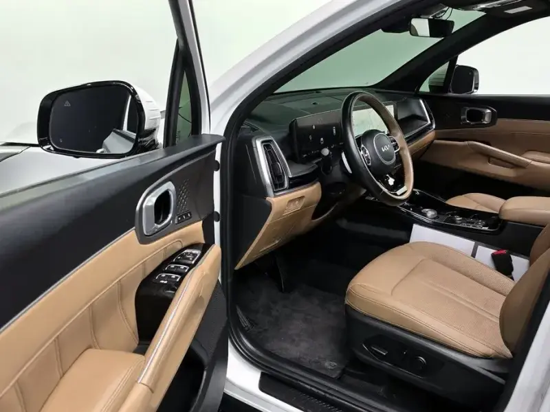 2023 Kia Sorento с пробегом 65 727 км