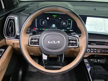 2023 Kia Sorento с пробегом 65 727 км