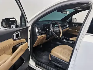 2023 Kia Sorento с пробегом 30 919 км