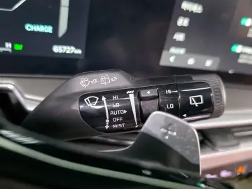2023 Kia Sorento с пробегом 65 727 км
