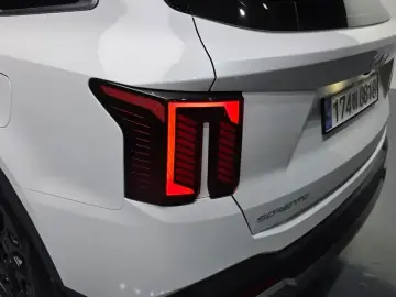 2023 Kia Sorento с пробегом 65 727 км