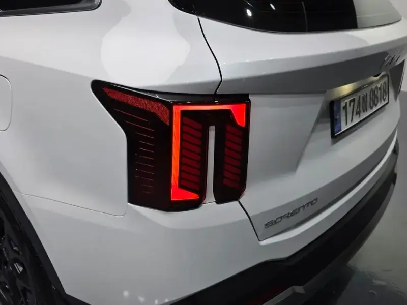 2023 Kia Sorento с пробегом 65 727 км