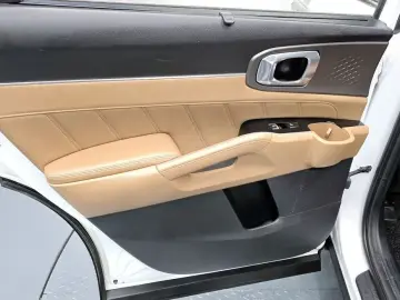2023 Kia Sorento с пробегом 65 727 км