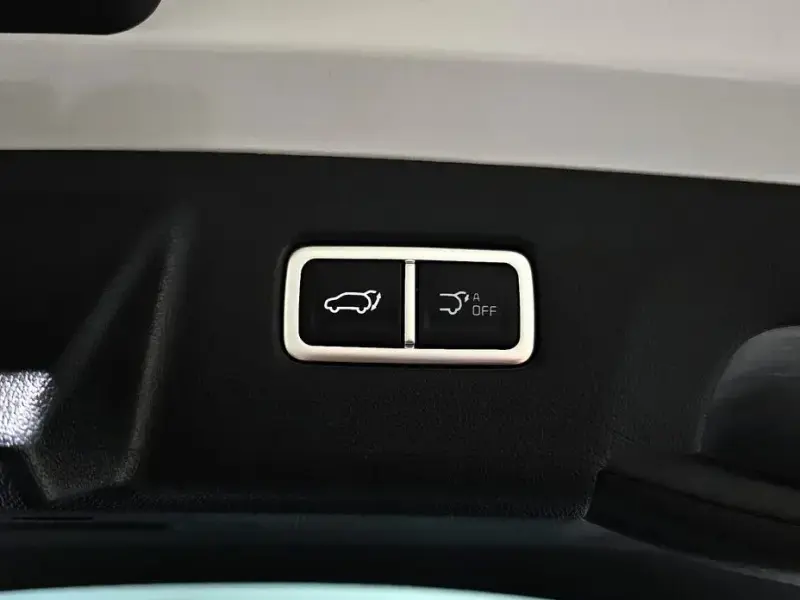 2023 Kia Sorento с пробегом 30 919 км