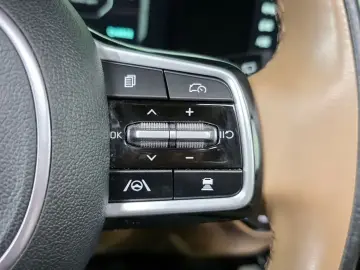 2023 Kia Sorento с пробегом 65 727 км