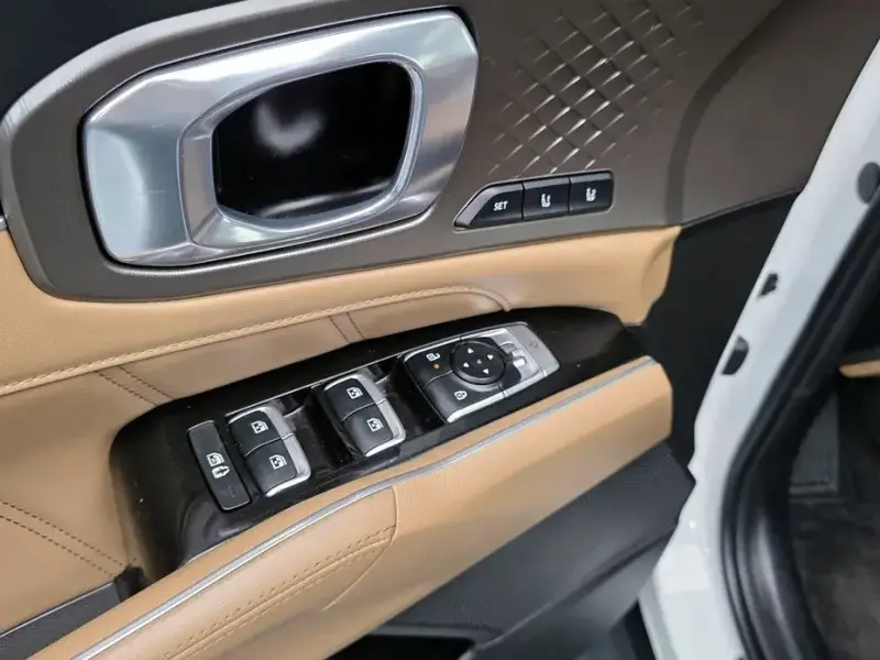 2023 Kia Sorento с пробегом 65 727 км