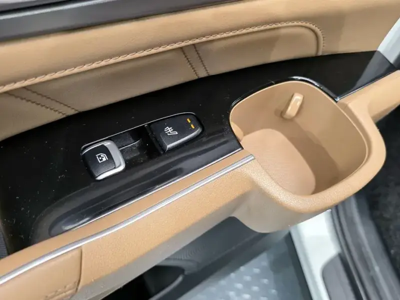 2023 Kia Sorento с пробегом 65 727 км