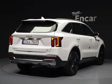 2024 Kia Sorento с пробегом 32 174 км