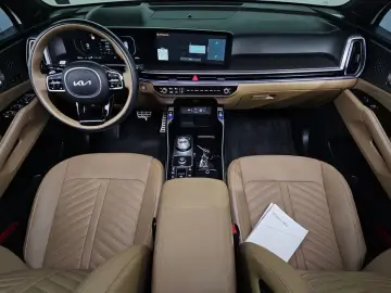 2023 Kia Sorento с пробегом 18 676 км