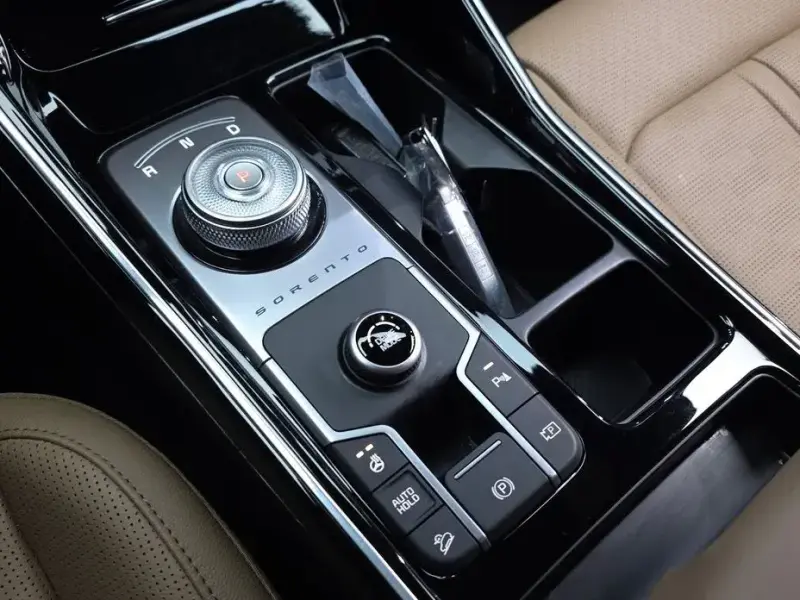 2024 Kia Sorento с пробегом 32 174 км