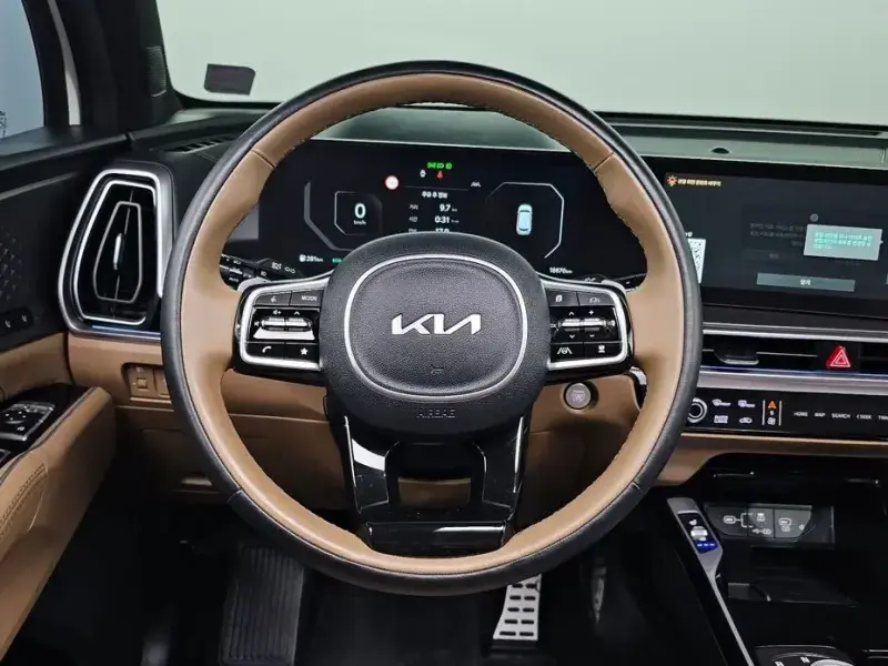 2023 Kia Sorento с пробегом 18 676 км