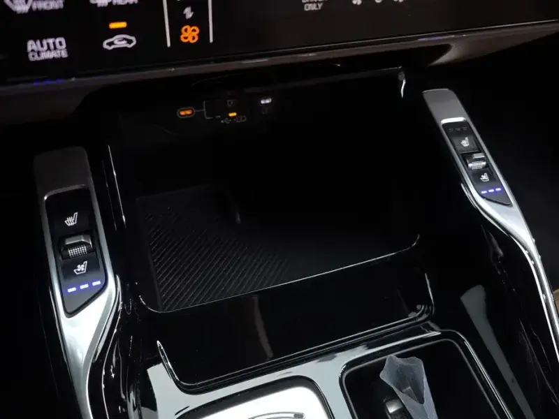 2024 Kia Sorento с пробегом 32 174 км
