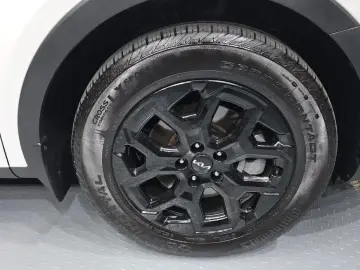 2024 Kia Sorento с пробегом 32 174 км