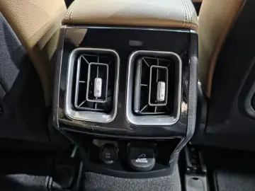 2024 Kia Sorento с пробегом 32 174 км