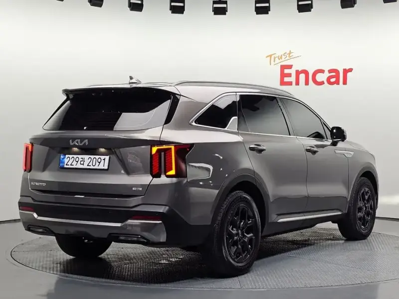 2024 Kia Sorento с пробегом 24 635 км