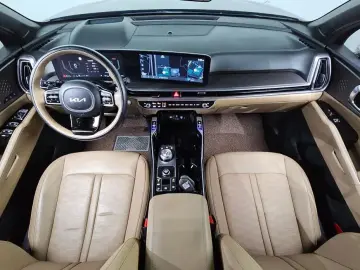 2024 Kia Sorento с пробегом 24 635 км