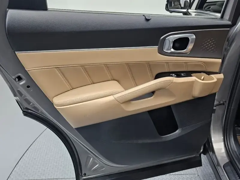2024 Kia Sorento с пробегом 24 635 км