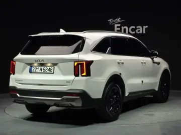 2023 Kia Sorento с пробегом 48 366 км