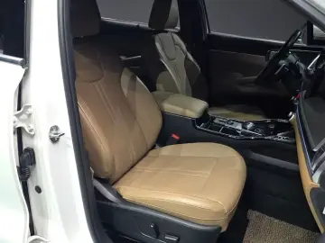 2023 Kia Sorento с пробегом 48 366 км