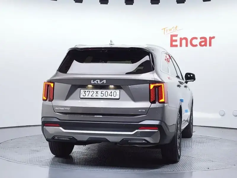 2023 Kia Sorento с пробегом 53 104 км
