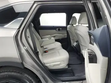 2023 Kia Sorento с пробегом 53 104 км